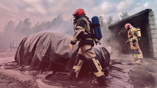 Test av branntepper til biler hos Rise Fire Research